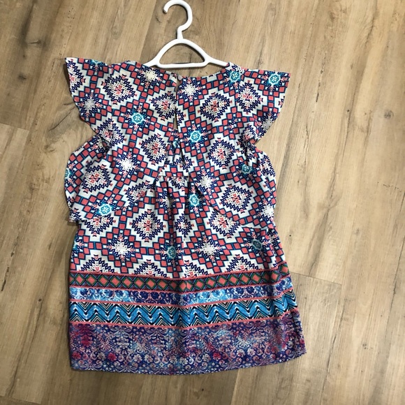 Super cute Anthropologie Geometric Top - Picture 3 of 3